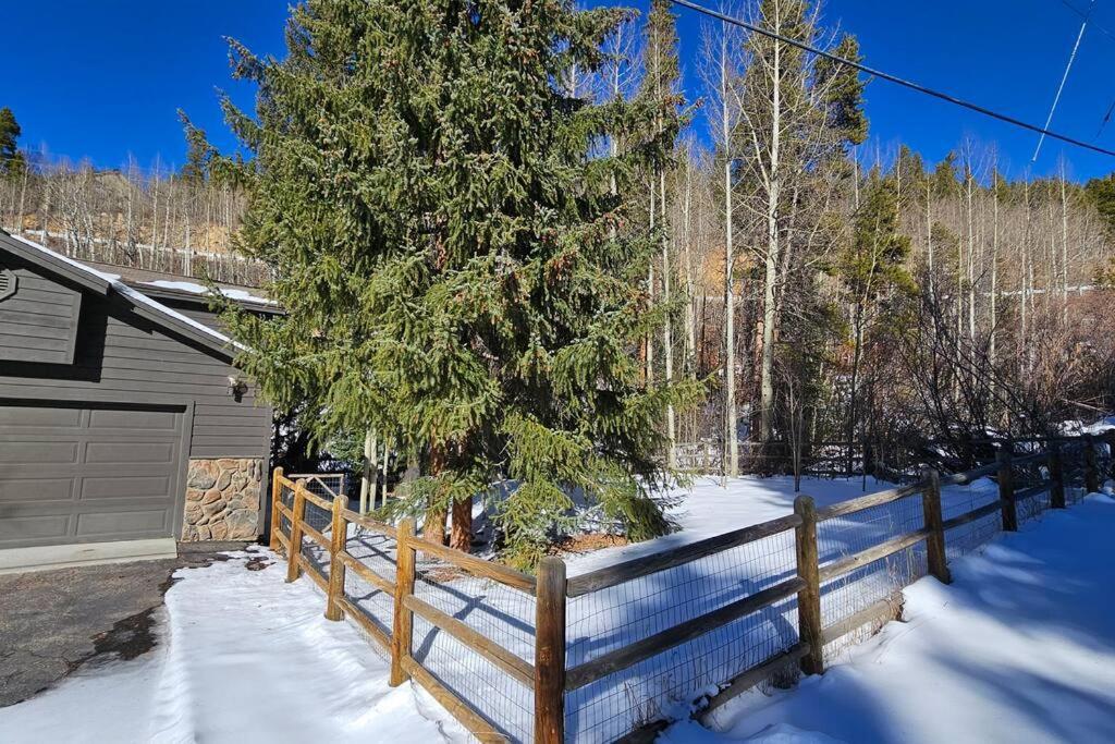 Private And Updated Breck Home With Hot Tub Брекенридж Экстерьер фото